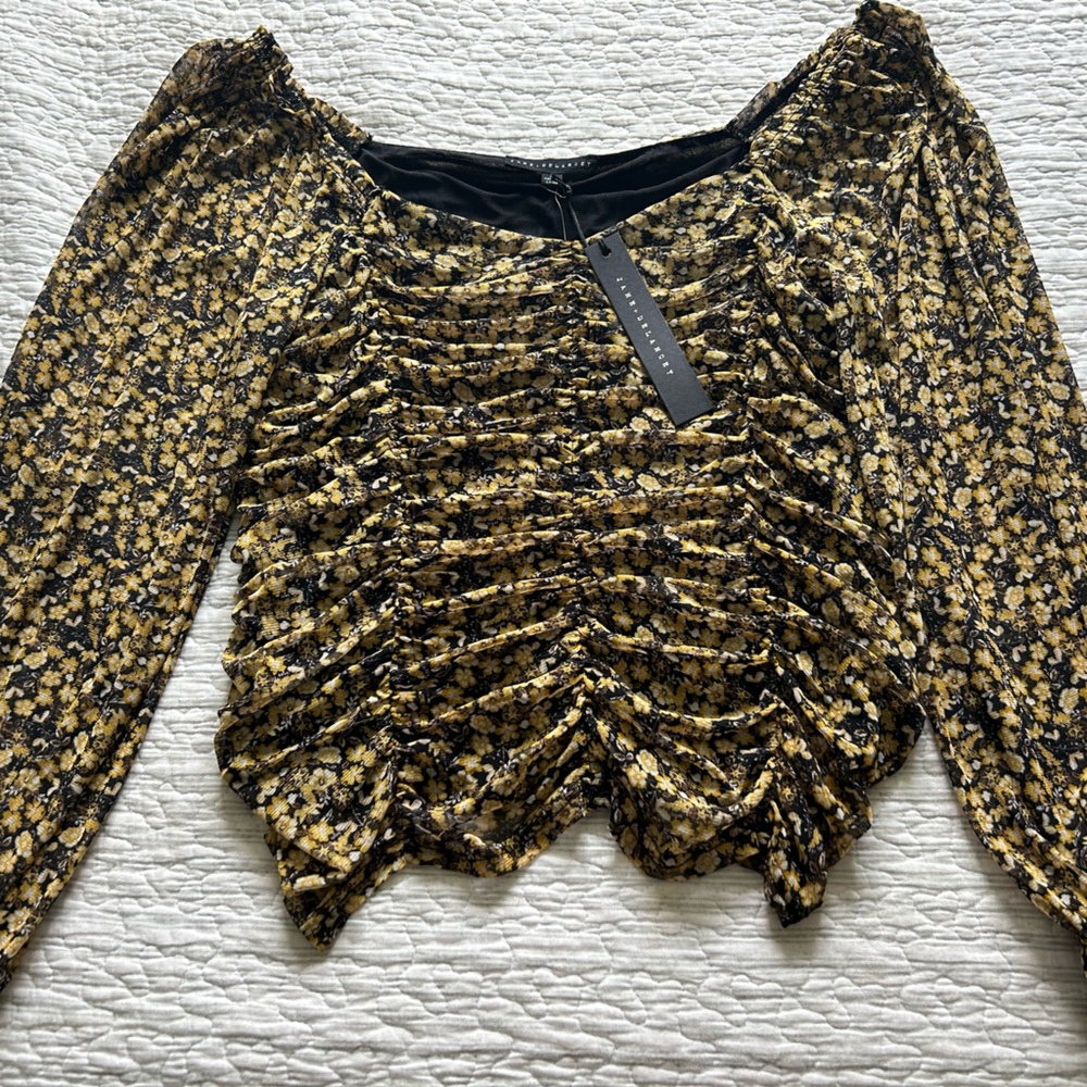 Jane and Delaney top